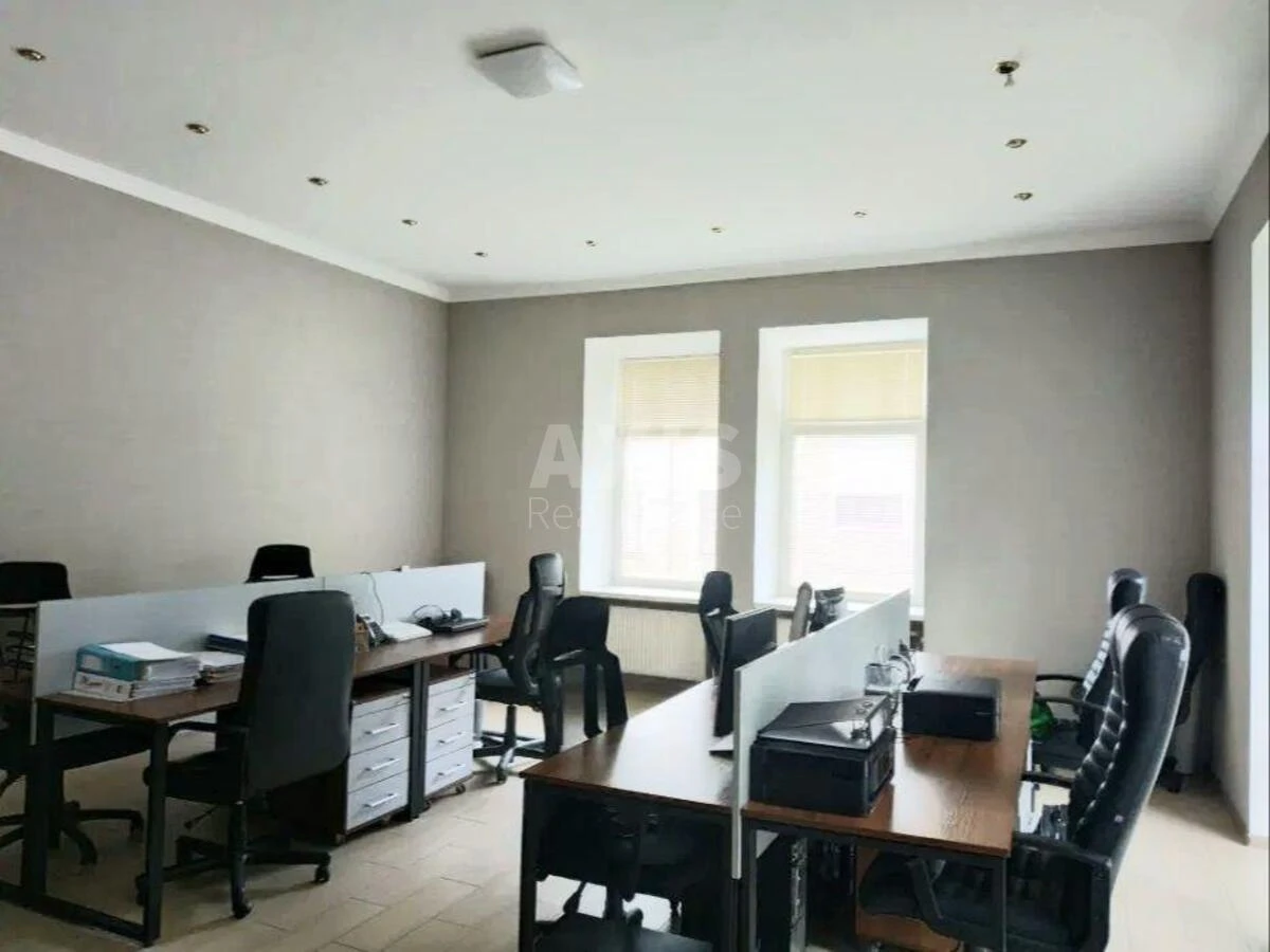 Office vul. Vozdvyzhens'ka 21/23, 136m2672152