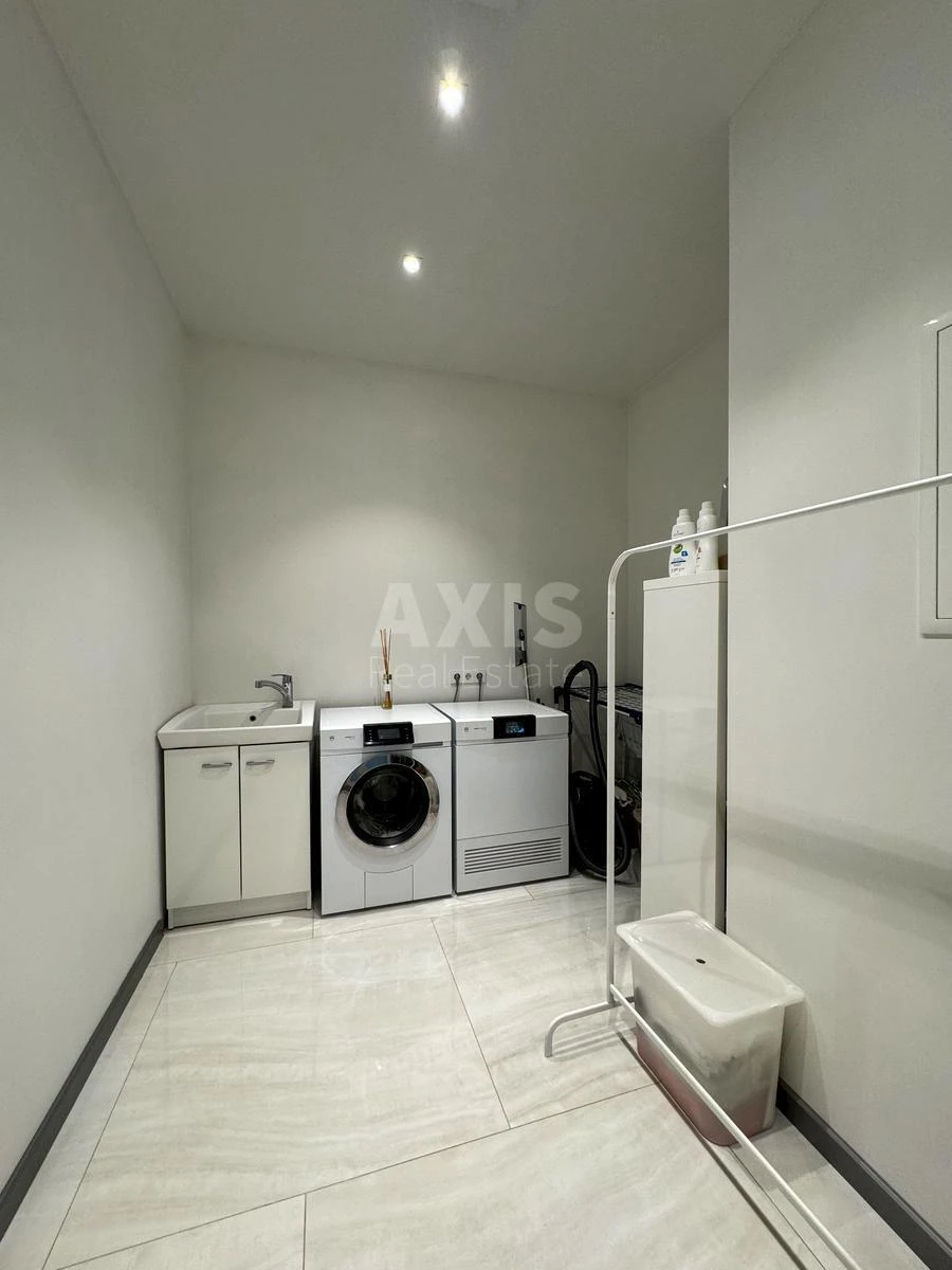 4k apartment vul. Demii'vs'ka 337035810