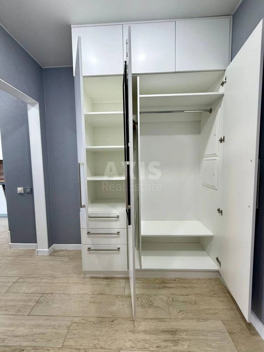 1k apartment vul. Oleksandra Olesja 2В647343