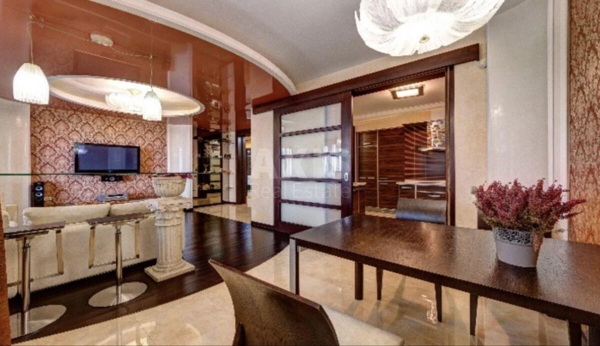2k apartment vul. Verhovynna 35692221
