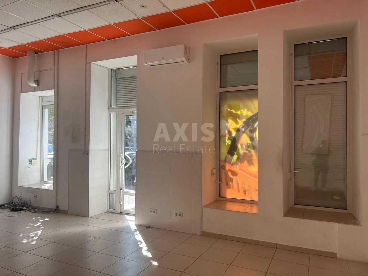 Офис ул. Саксаганского 106, 114м26443610