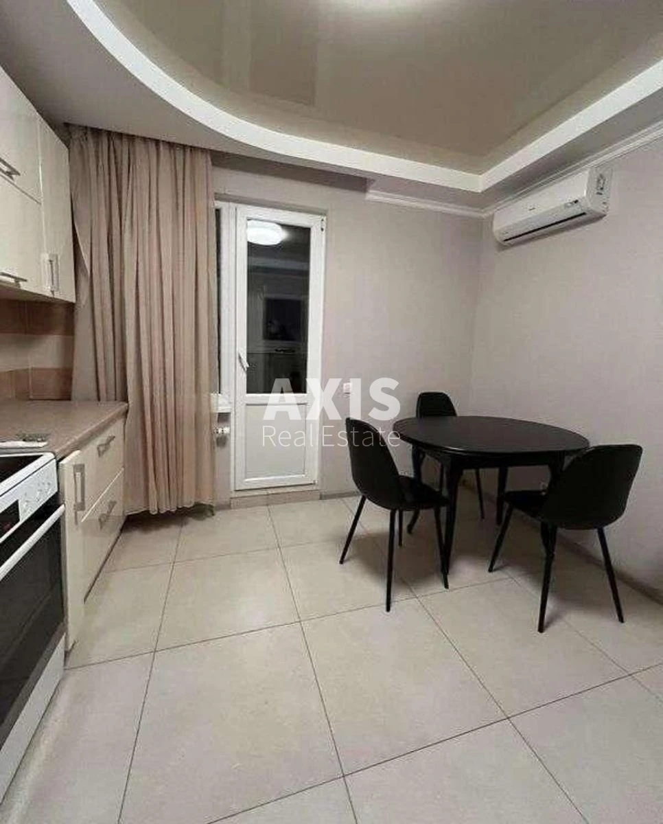 3k apartment vul. Yulia Zdanovska 36В25907