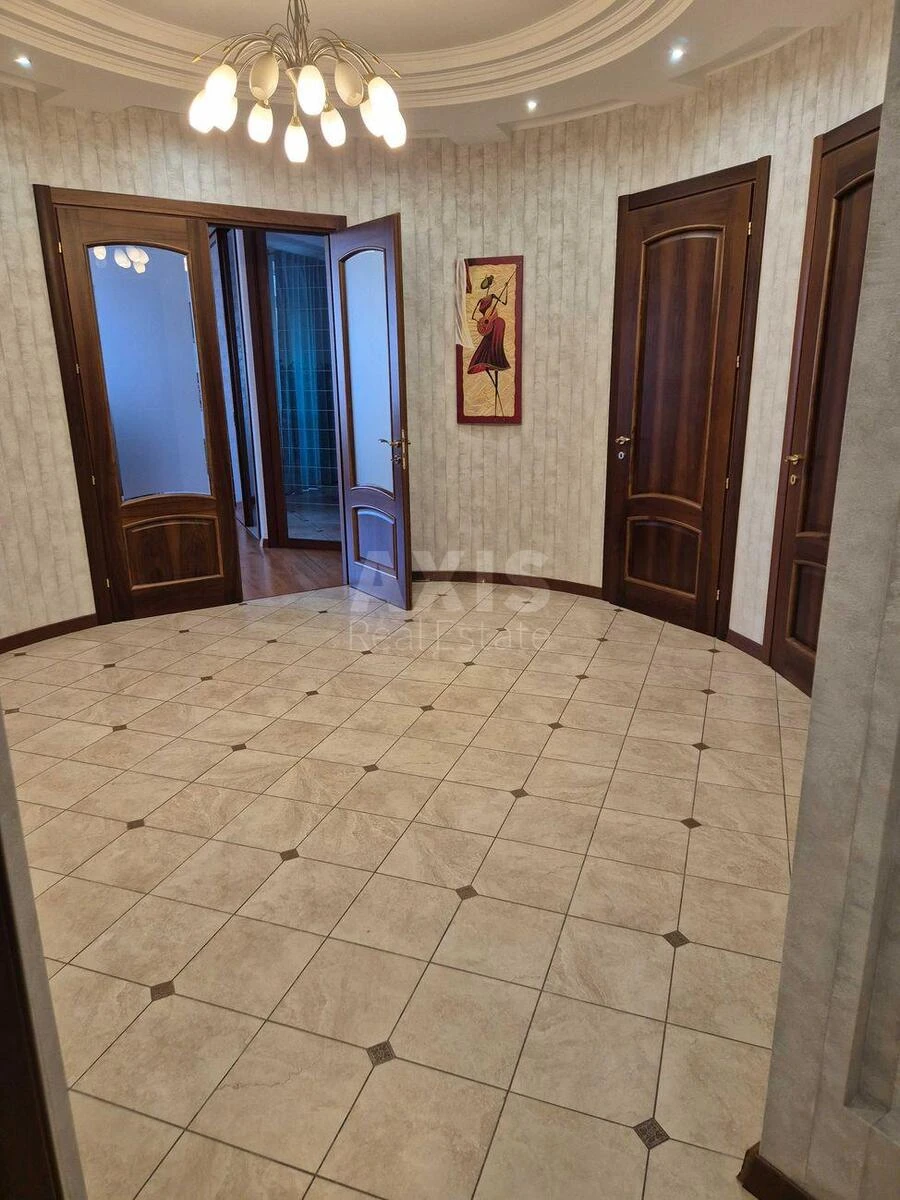 3к квартира ул. Василия Тютюнника 167085015