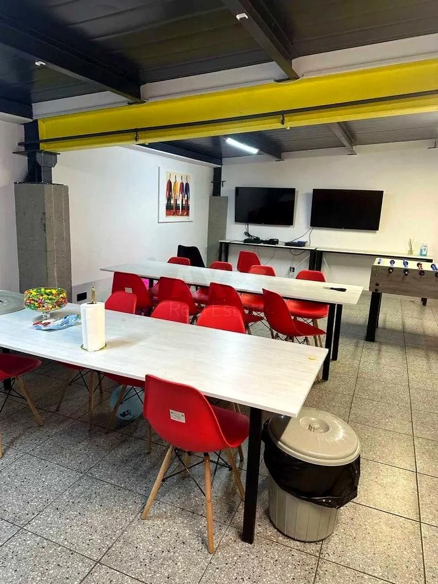 Office vul. Malevycha Kazymyra 86, 250m2