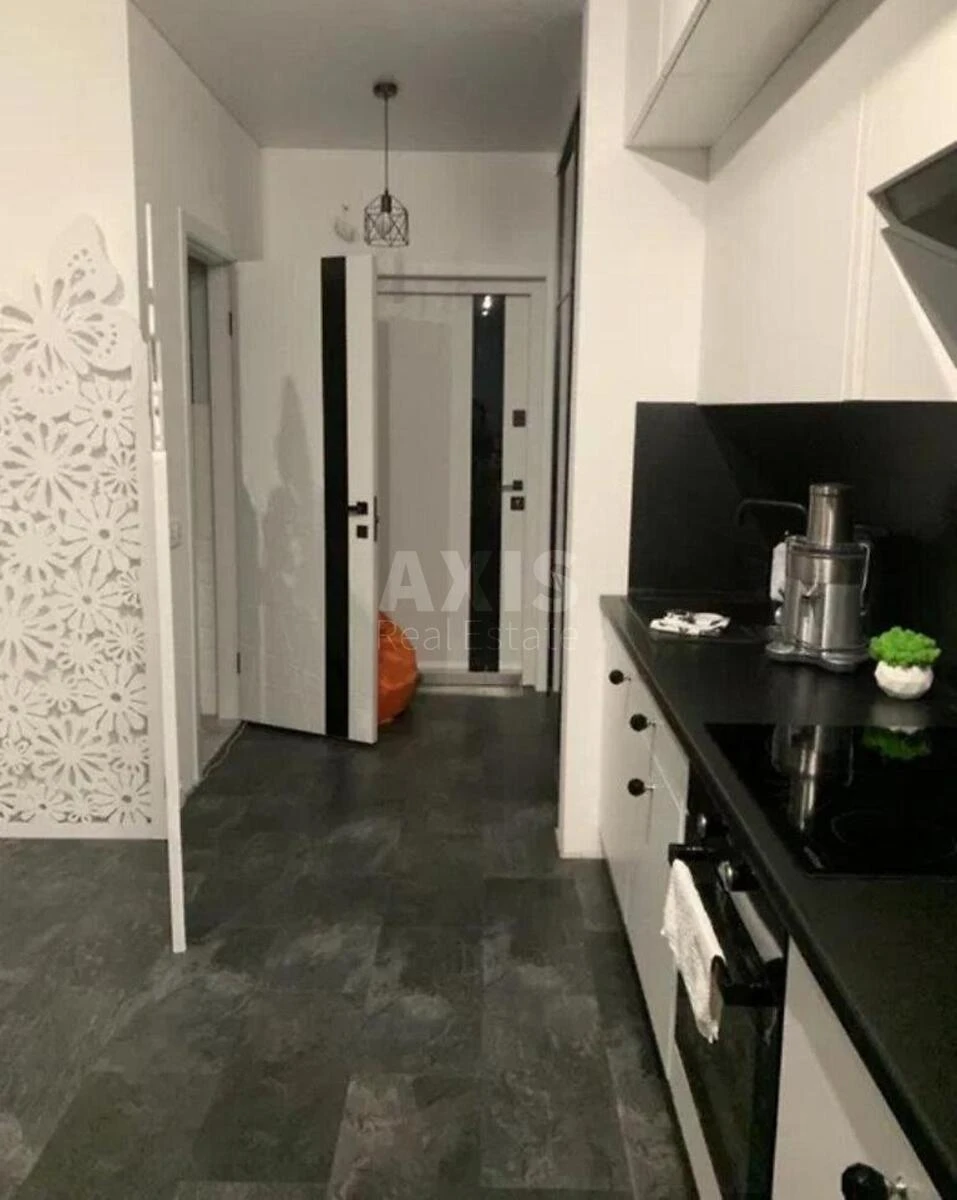 1k apartment vul. Lypy Jurija 6667800