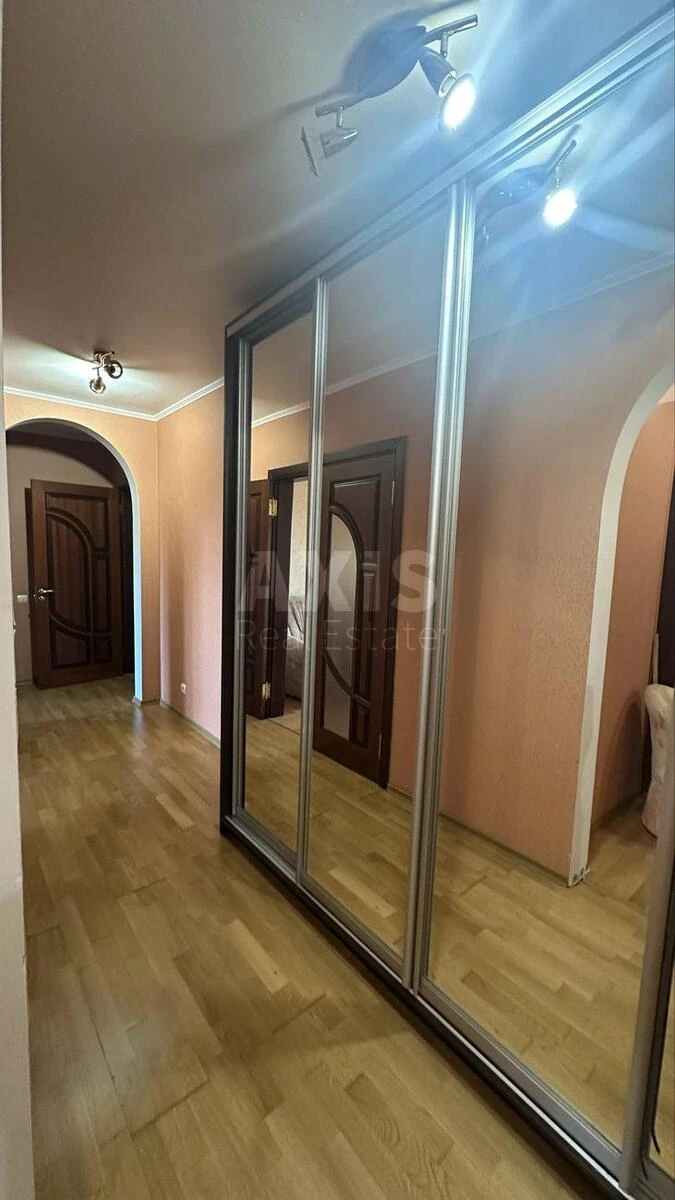 3к квартира пр-т Гонгадзе Георгия 18Д695769