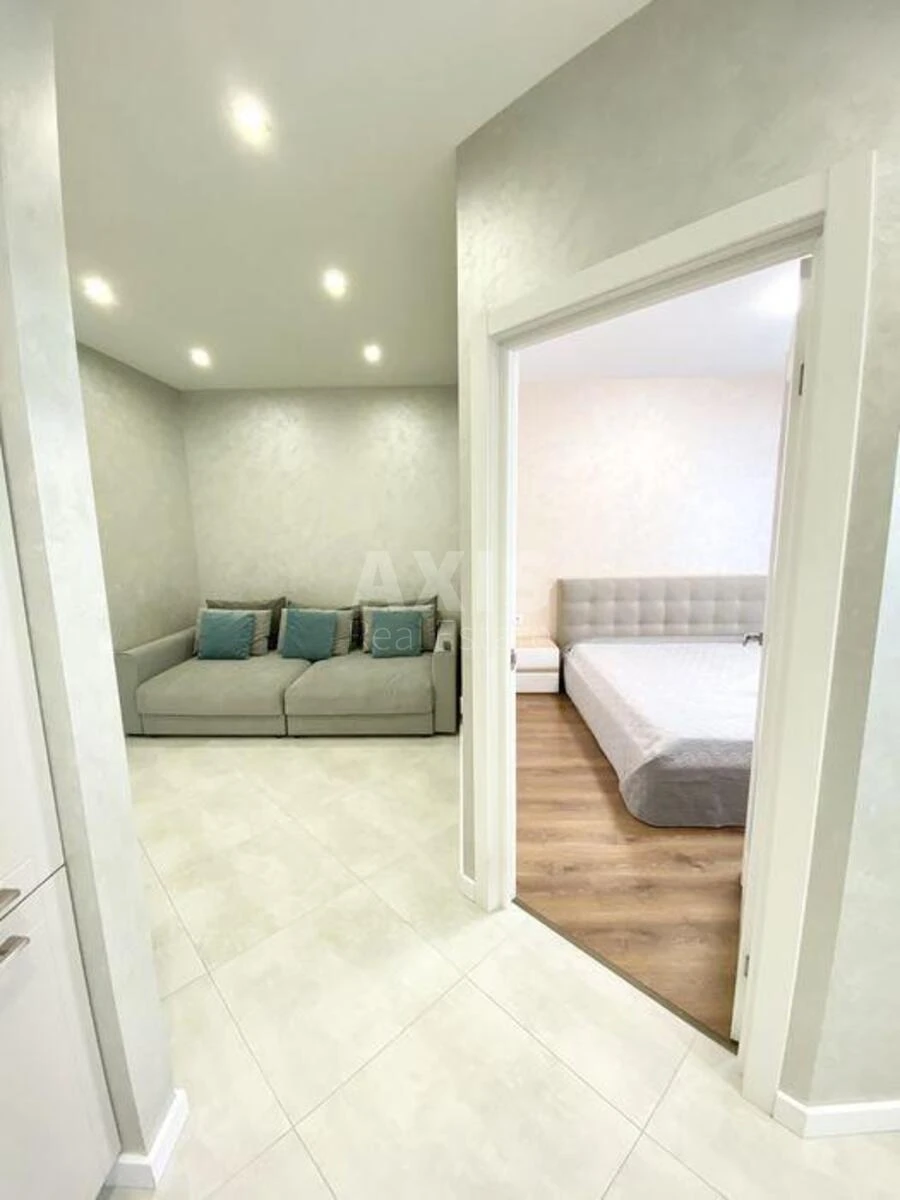 1k apartment vul. Pidvysoc'kogo Profesora 4В6481616