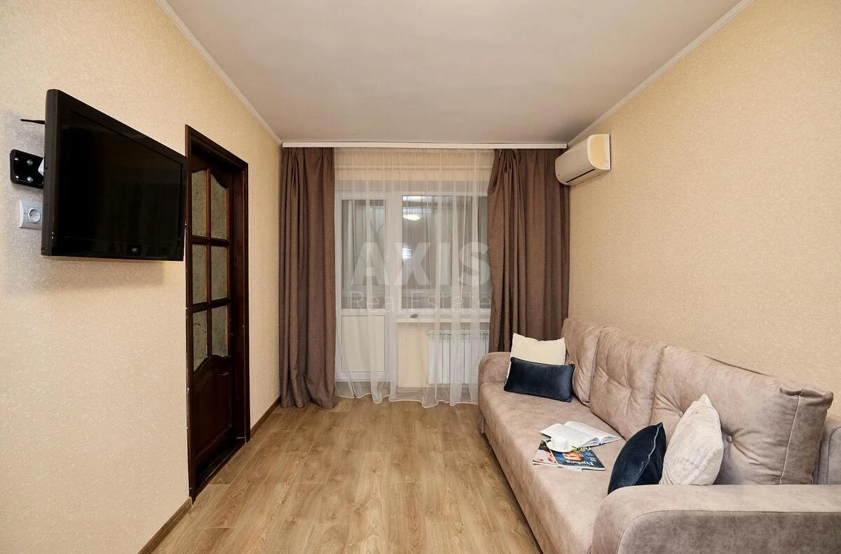 2k apartment vul. Antonovycha 170/1Б665174