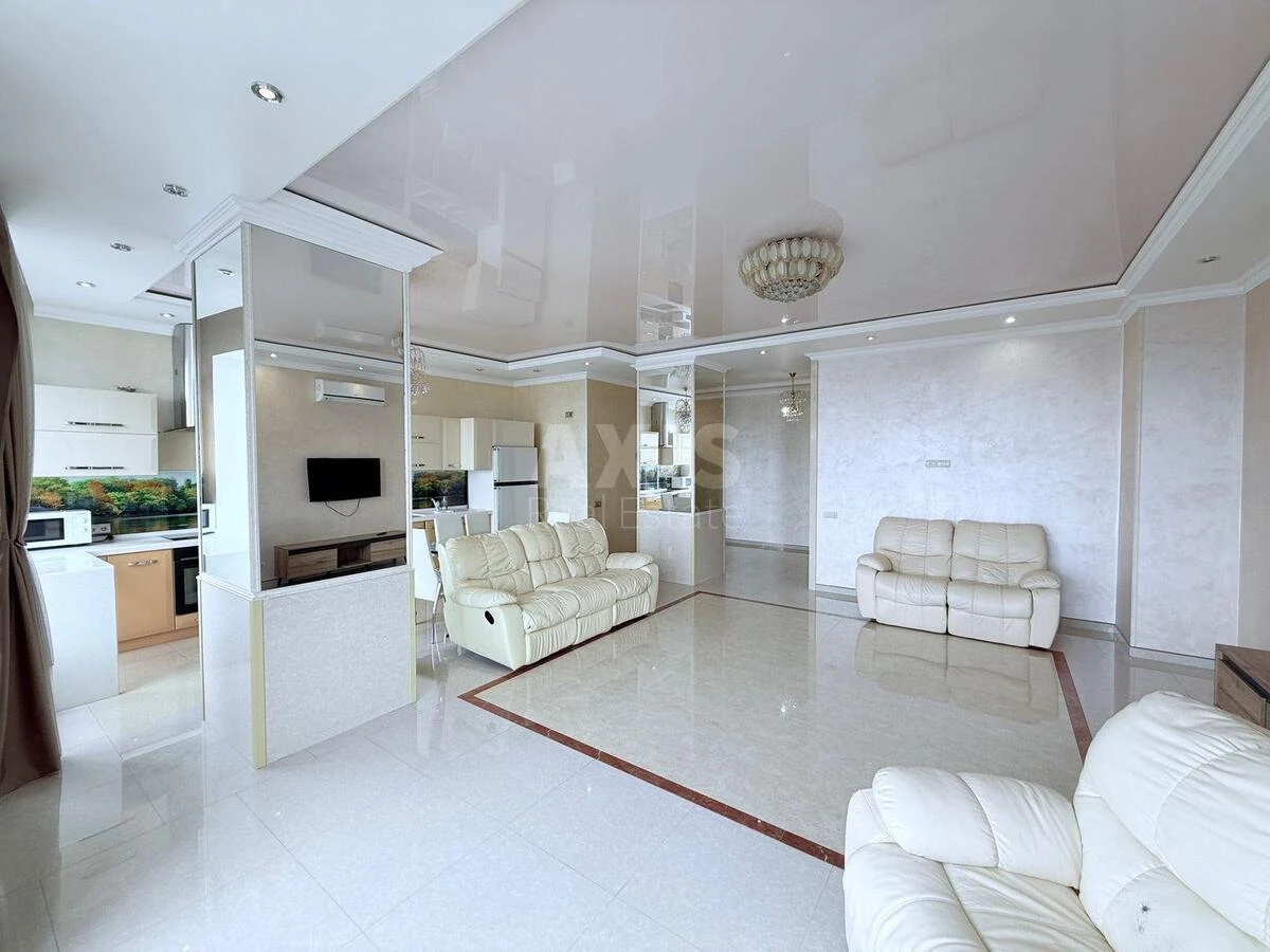 3k apartment vul. Obolons'ka naberezhna 158020