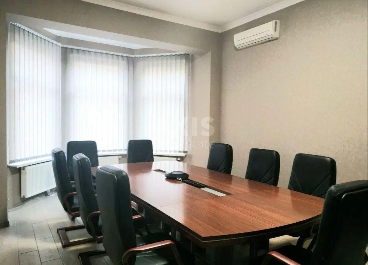 Офис ул. Воздвиженская 21/23, 136м267215