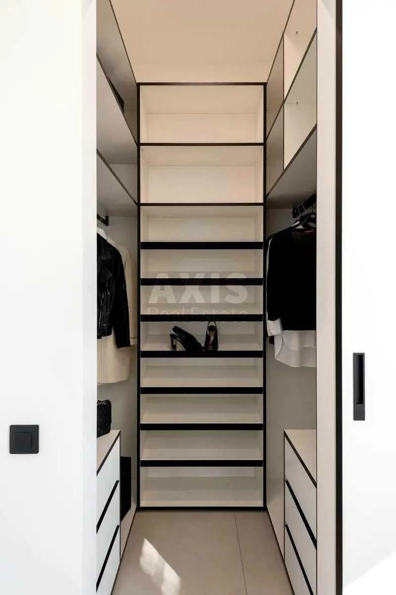 3k apartment vul. Universytets'ka 23657105