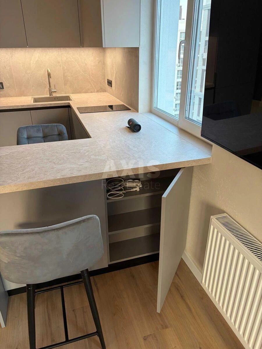 1k apartment vul. Myhajla Maksymovycha 28К72056