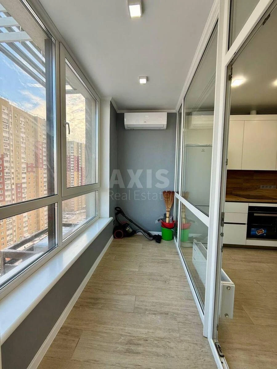 1к квартира ул. Александра Олеся 2В647340