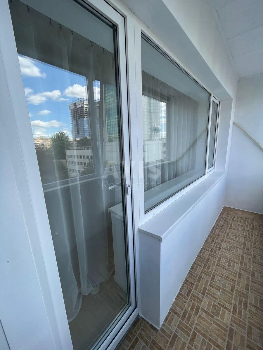 1k apartment vul. Chornovola V'jacheslava 307095011