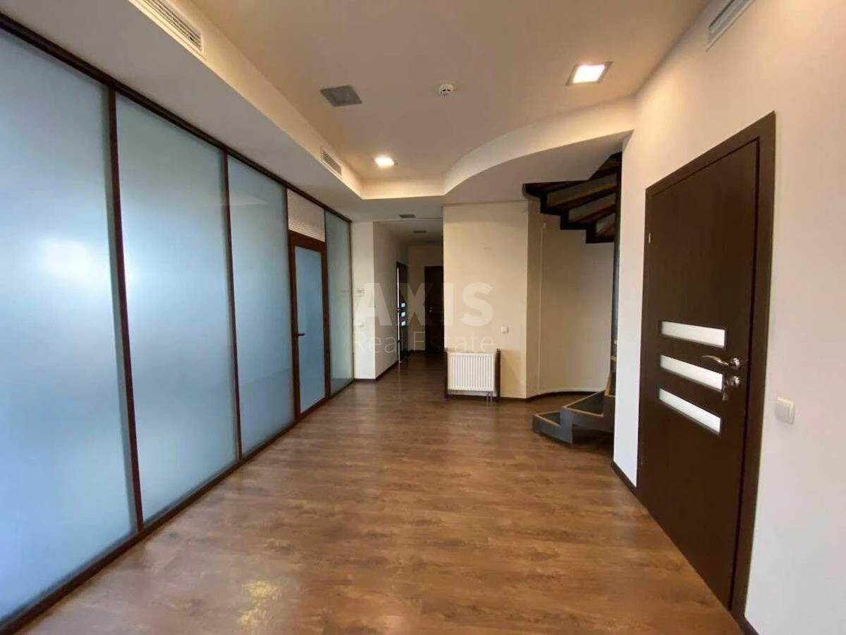 Office vul. Volodymyrs'ka 38, 320m2661277