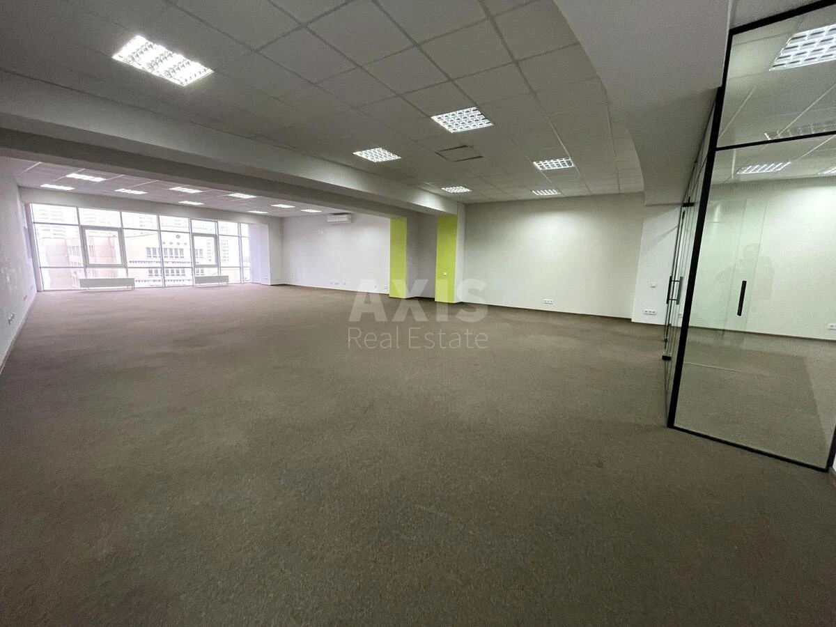Office vul. Jevgena Konoval'cja 36Д, 461m2677933