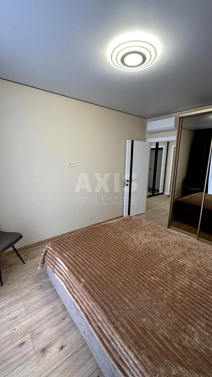 1k apartment vul. Prychal'na 10684434