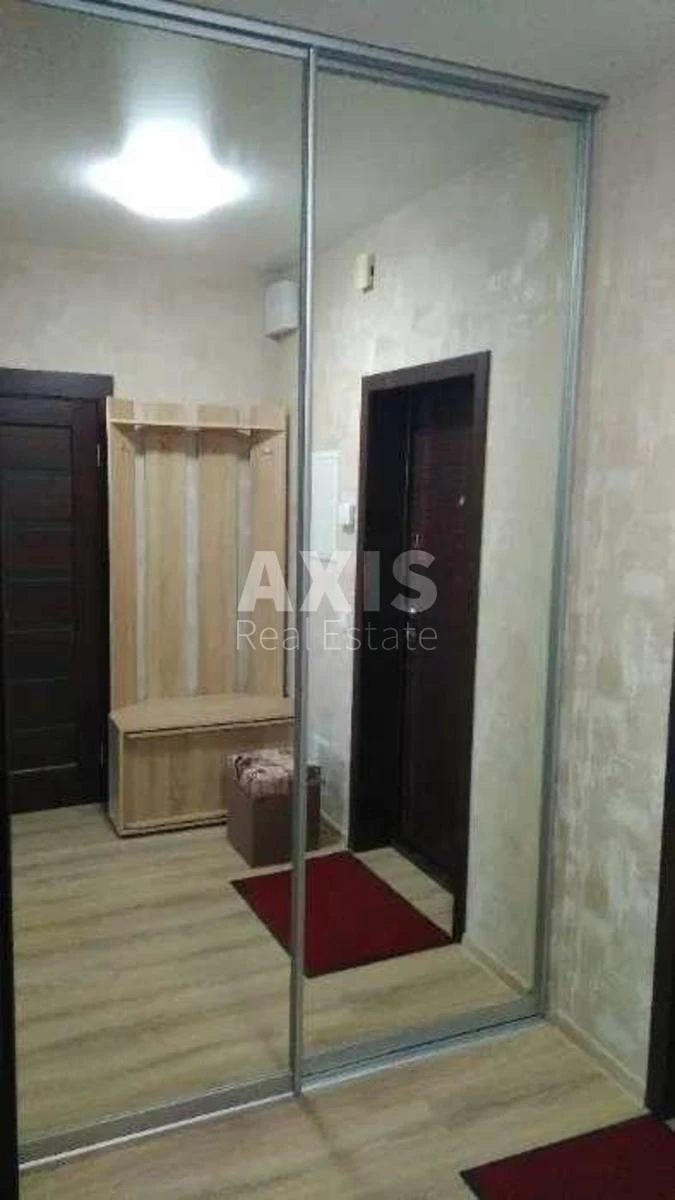 1k apartment vul. Feodosijs'ka Two litres300535