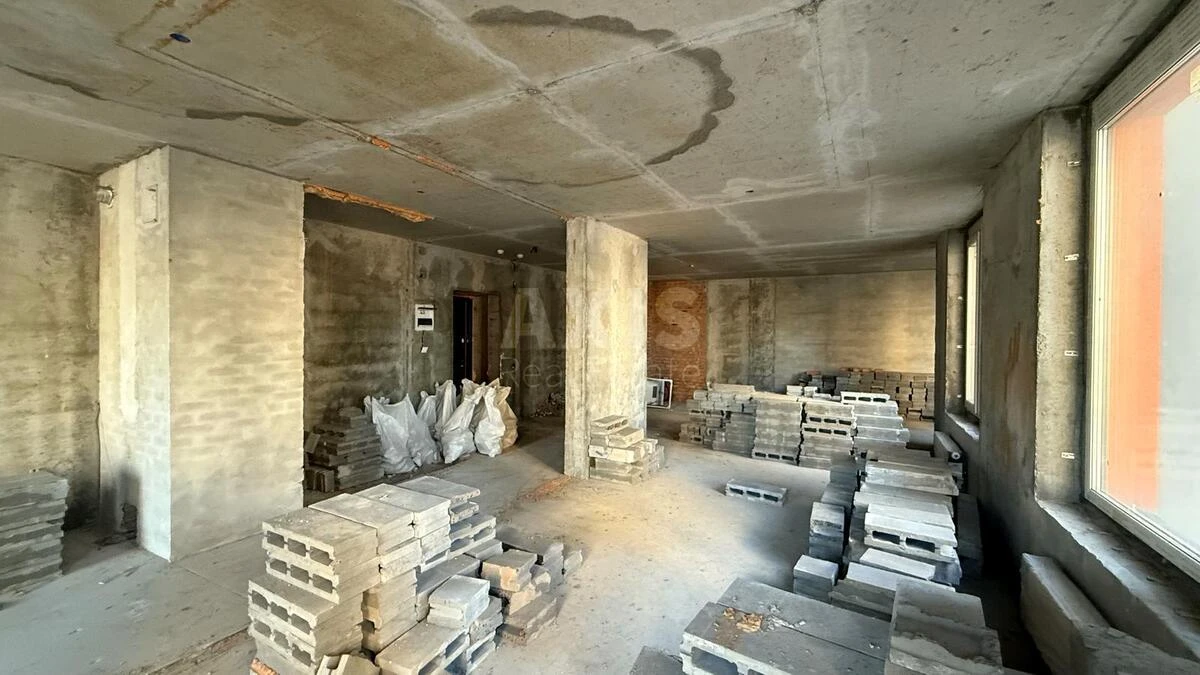 3k apartment nab. Dniprovs'ka 18658043