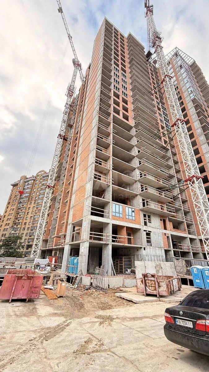 Service object vul. Jevgena Konoval'cja 30, 57m2606456