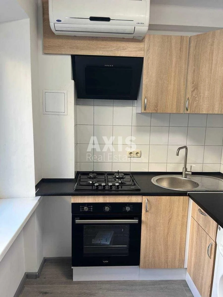 2k apartment uzv. Klovs'kyj 12416020