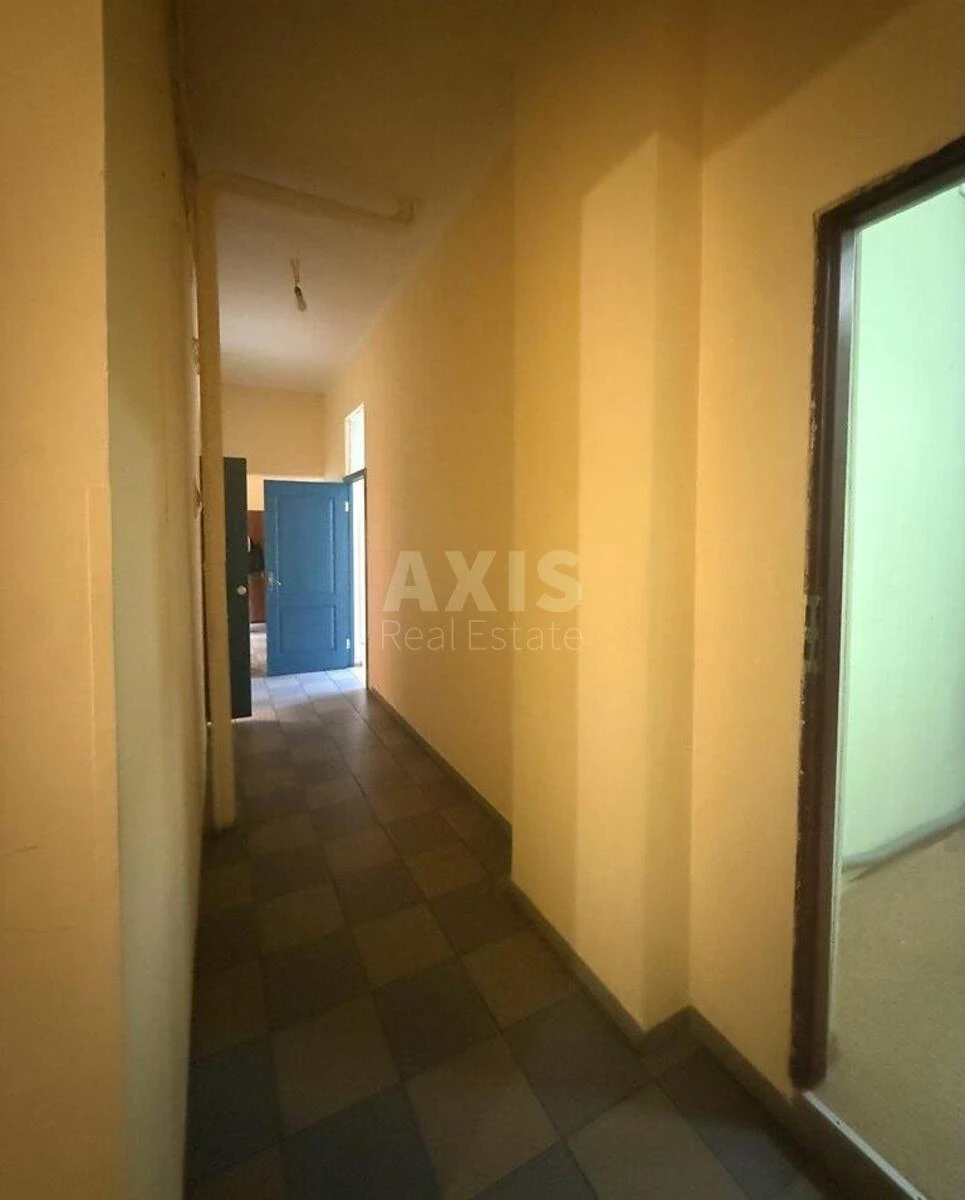 Office vul. Shhusjeva 24А, 240m2712025