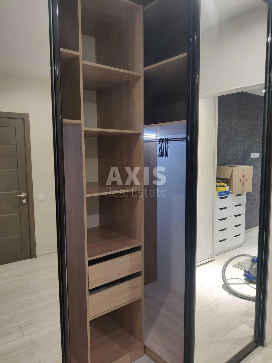 1k apartment pr-t Berestejskij one hundred and nine A542356