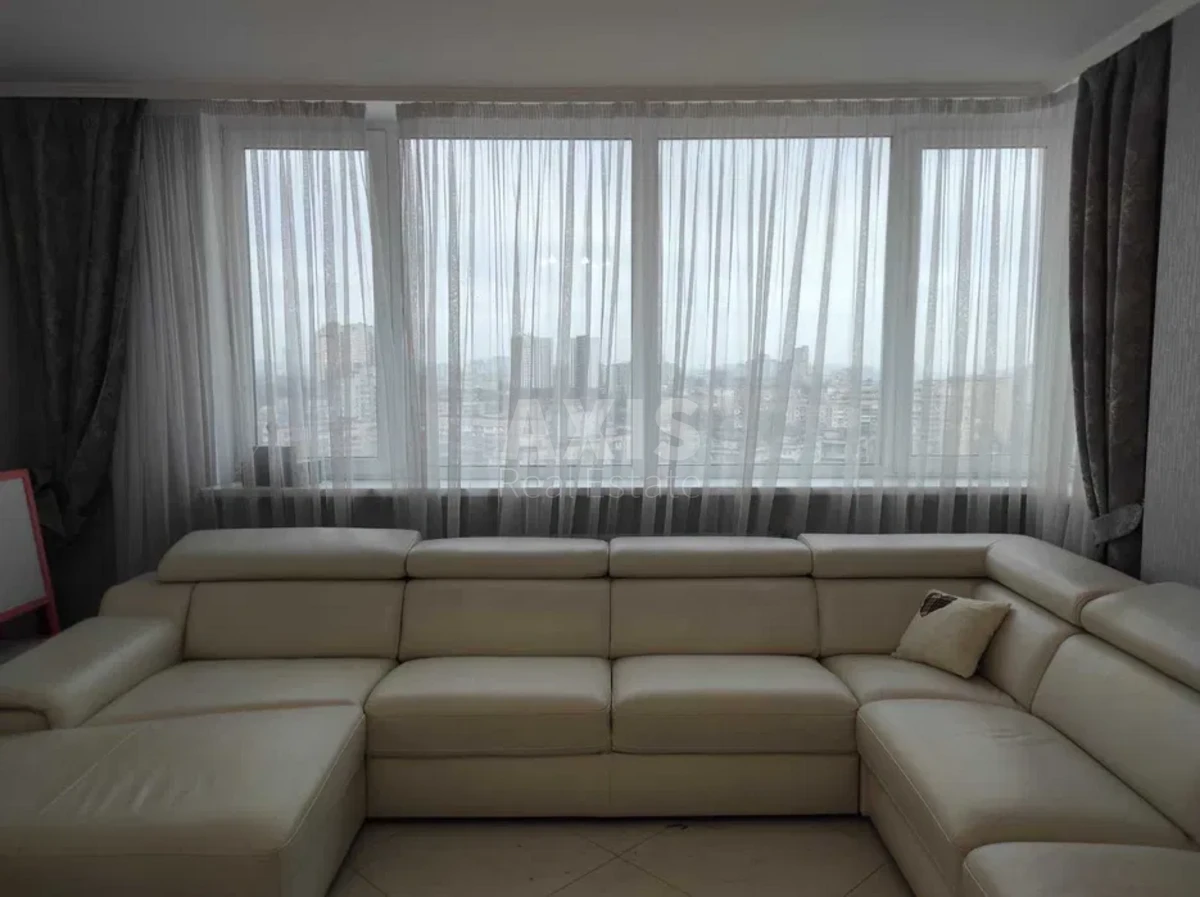 3k apartment pr-t Lobanovs'kogo шість А468922