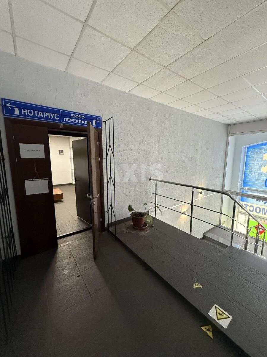 Office pr-t Volodimira Іvasyuka 8, 200m2686587