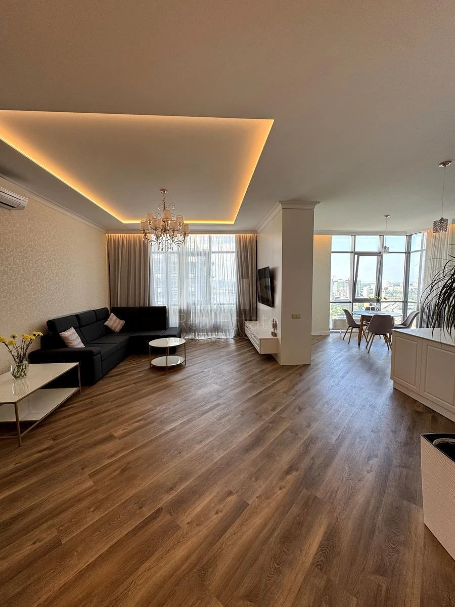 3k apartment vul. Truskavec'ka 10Г6870811