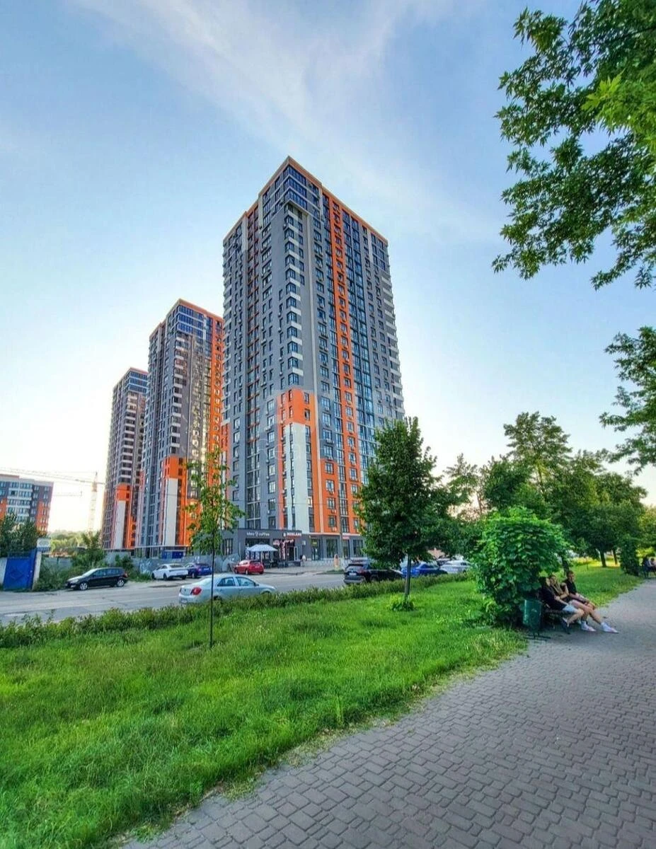 2k apartment vul. Berezhans'ka 15656970