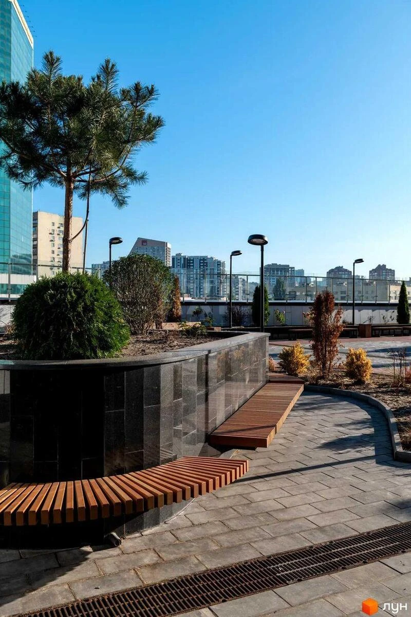 1k apartment pr-t Berestejskij 11657267