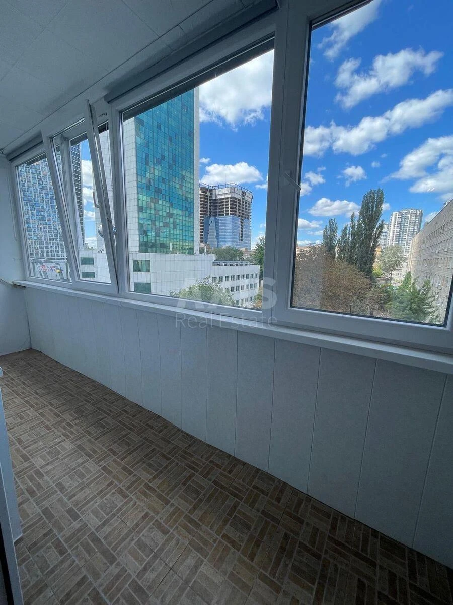 1k apartment vul. Chornovola V'jacheslava 307095013