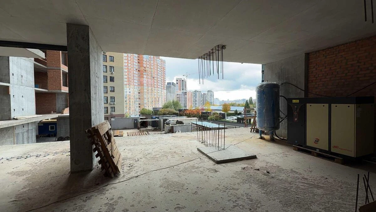 Объект сервиса ул. Евгения Коновальца 30, 57м2606457