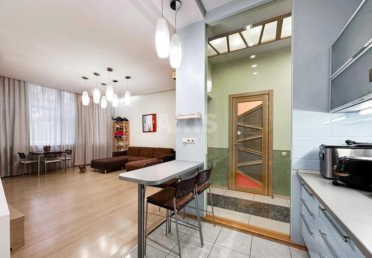 3k apartment vul. Ljuterans'ka 10А678434