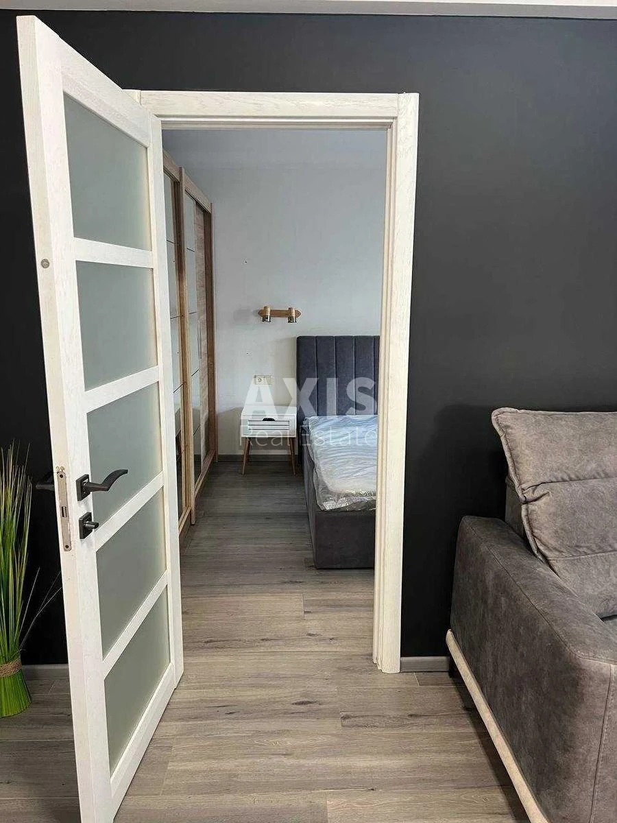 2k apartment uzv. Klovs'kyj 124160210
