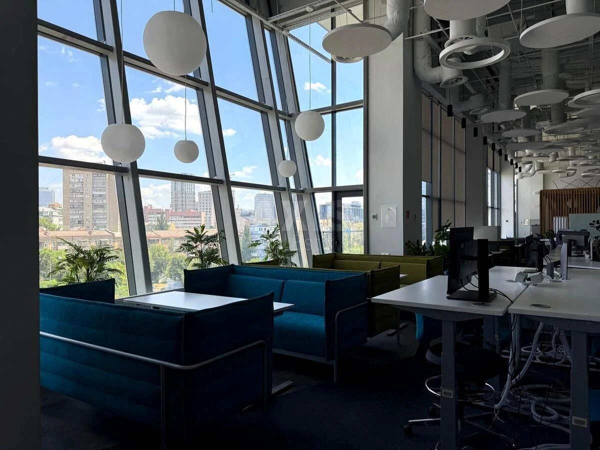 Office vul. Zhyljans'ka 58, 3000m26790116