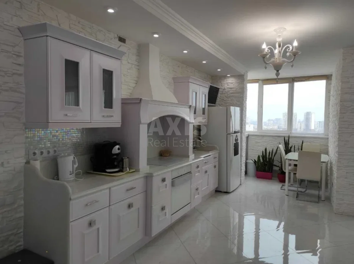 3k apartment pr-t Lobanovs'kogo шість А468920