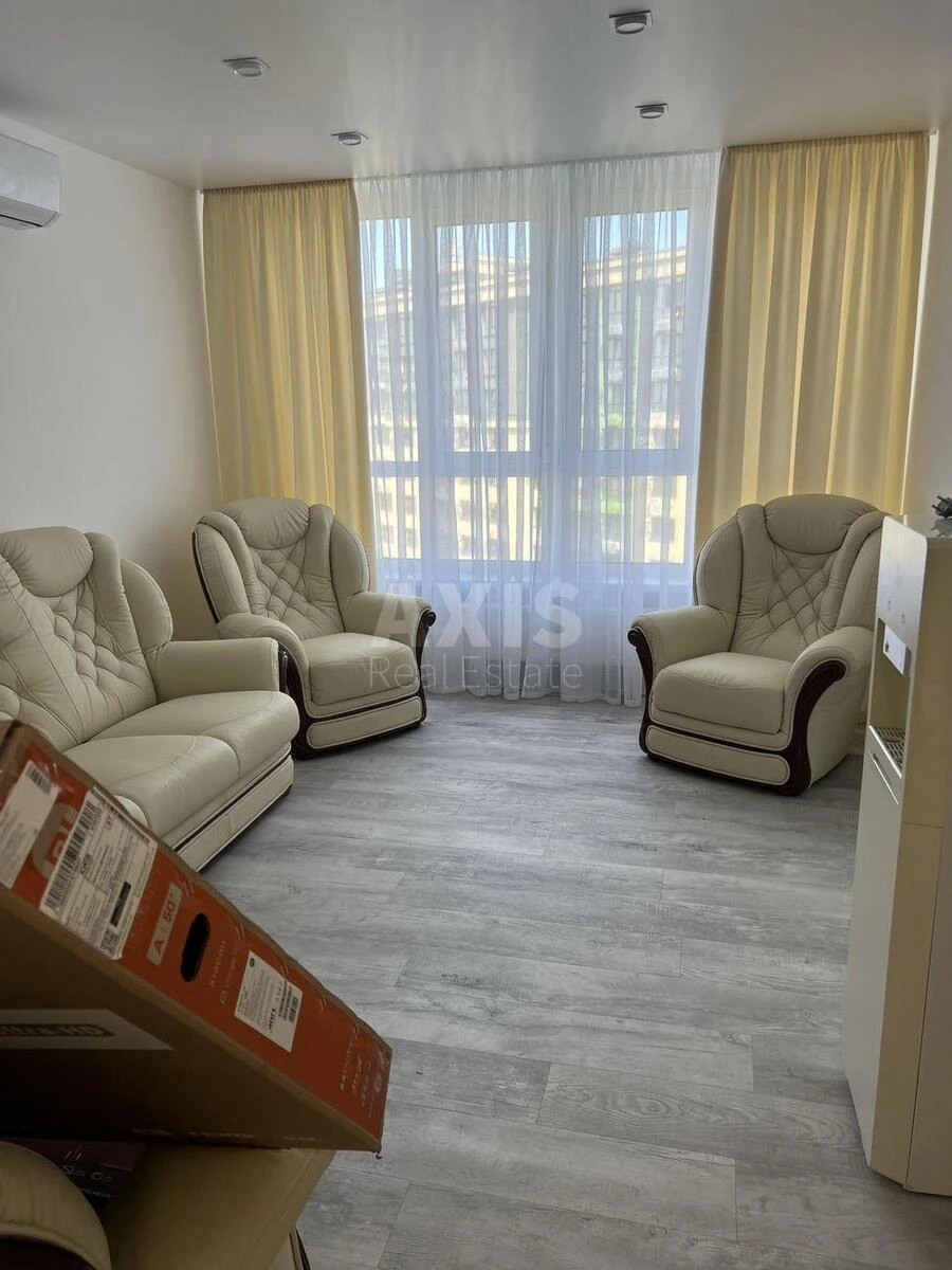 3k apartment vul. Myhajla Maksymovycha 32Б685100