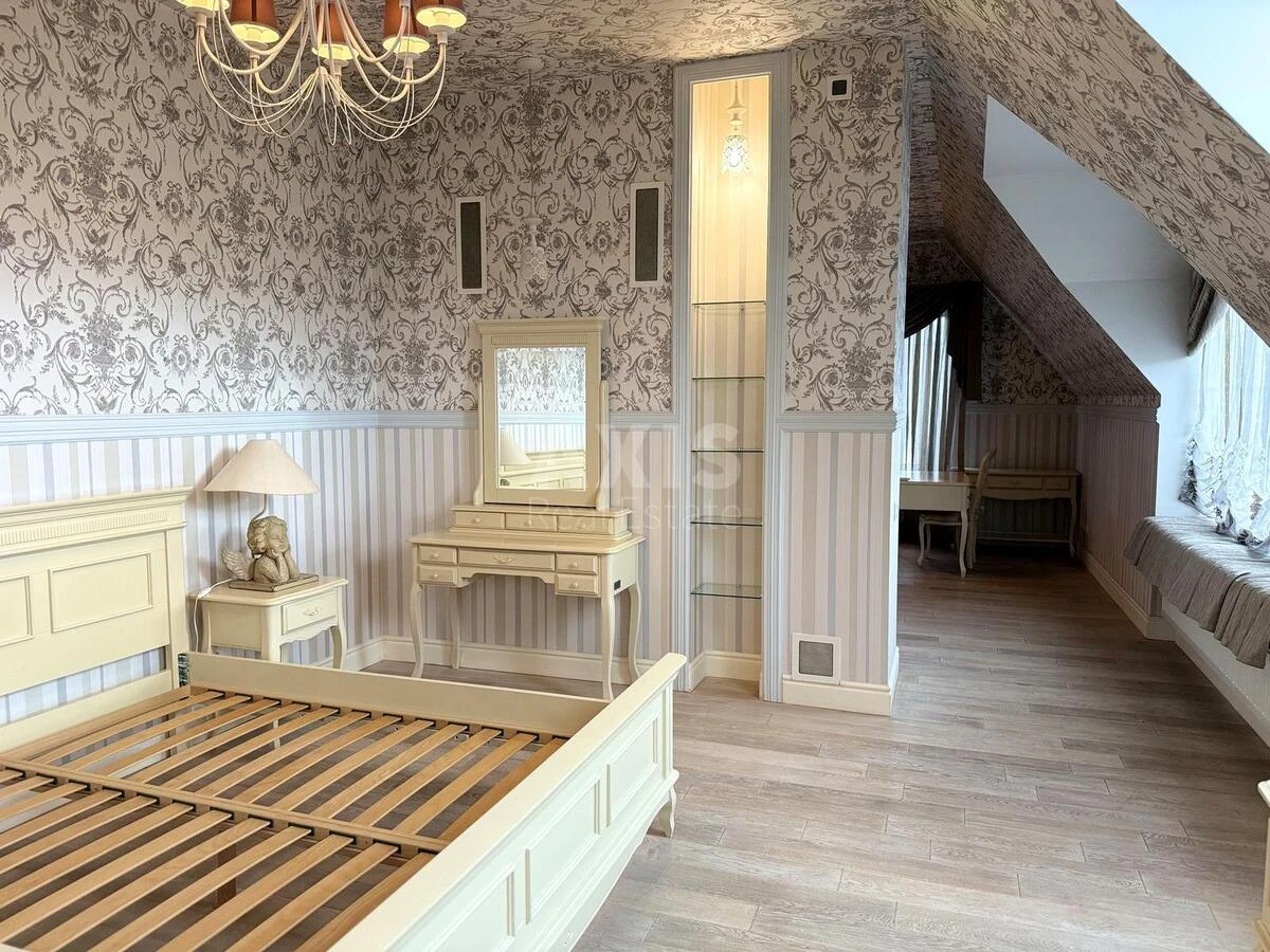 House vul. Sadova 139-a, 600m2, Kyiv city6329412