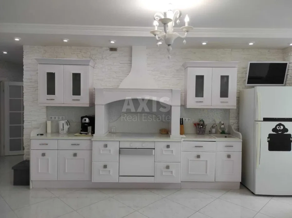 3k apartment pr-t Lobanovs'kogo шість А46892