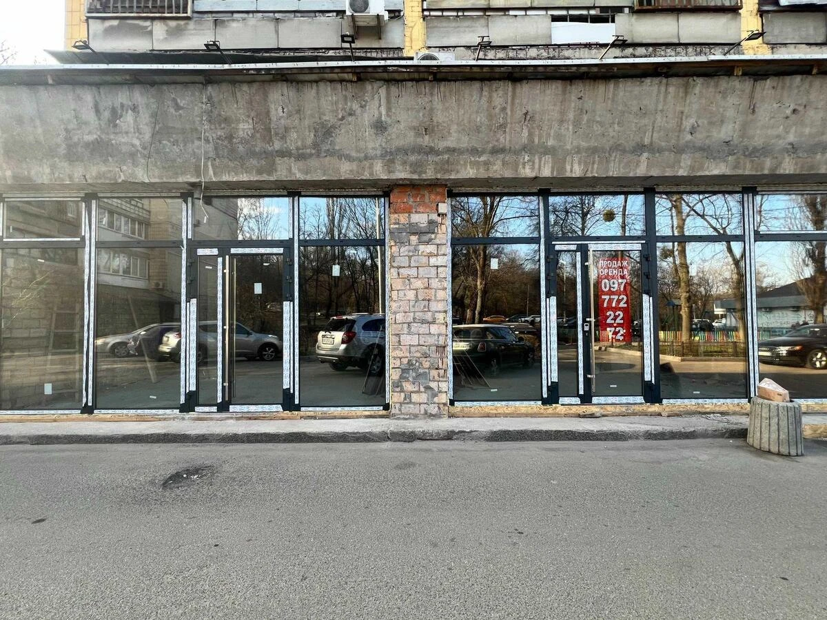 Trade object pr-t Golosii'vs'kyj 68, 127m267598