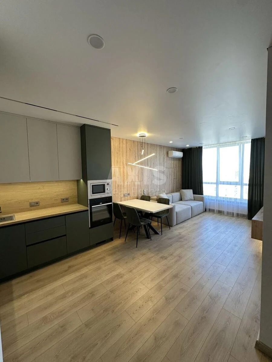 1k apartment vul. Rodyny Kristeriv 16