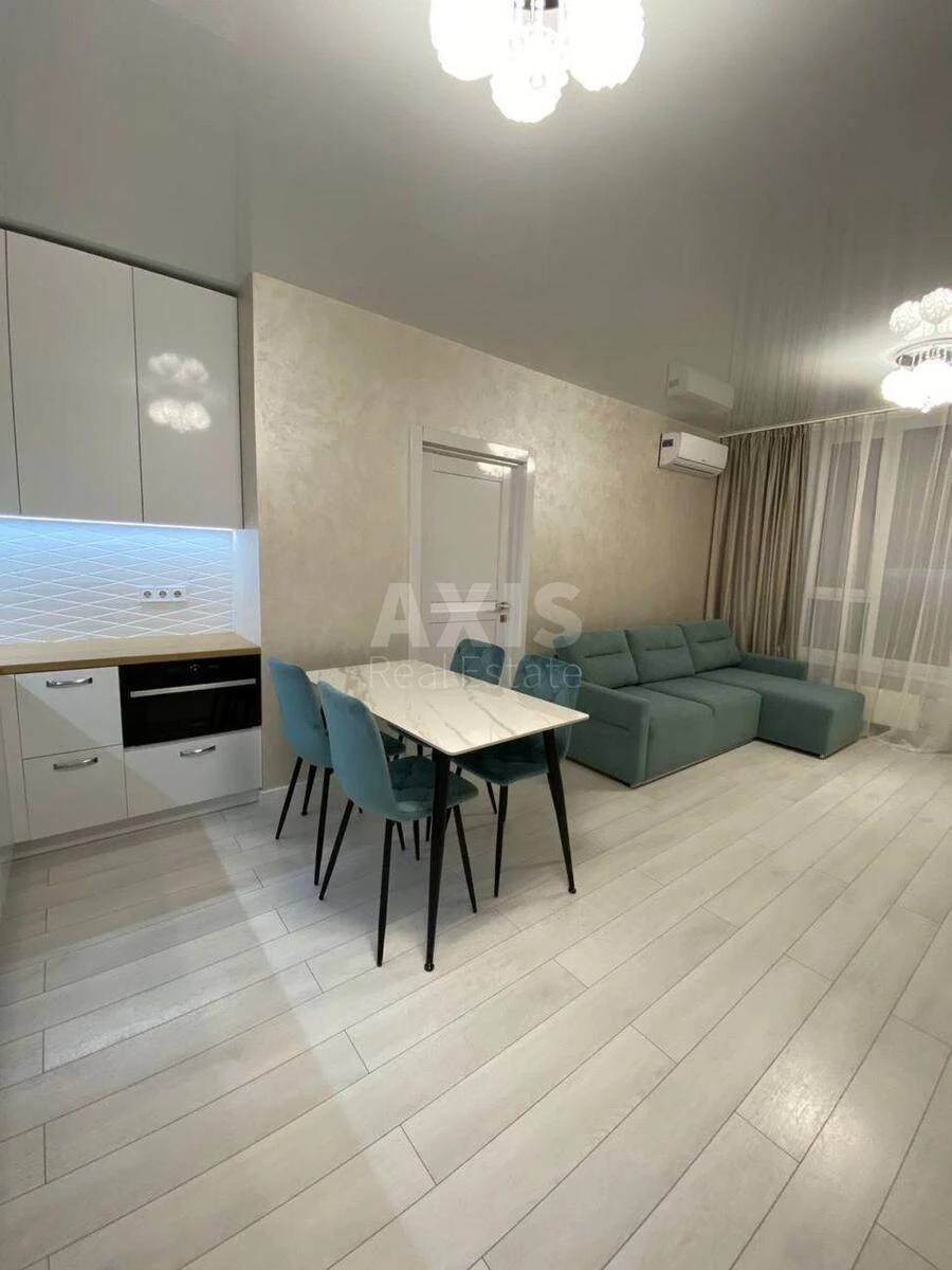1k apartment pr-t Sobornosti 17637240