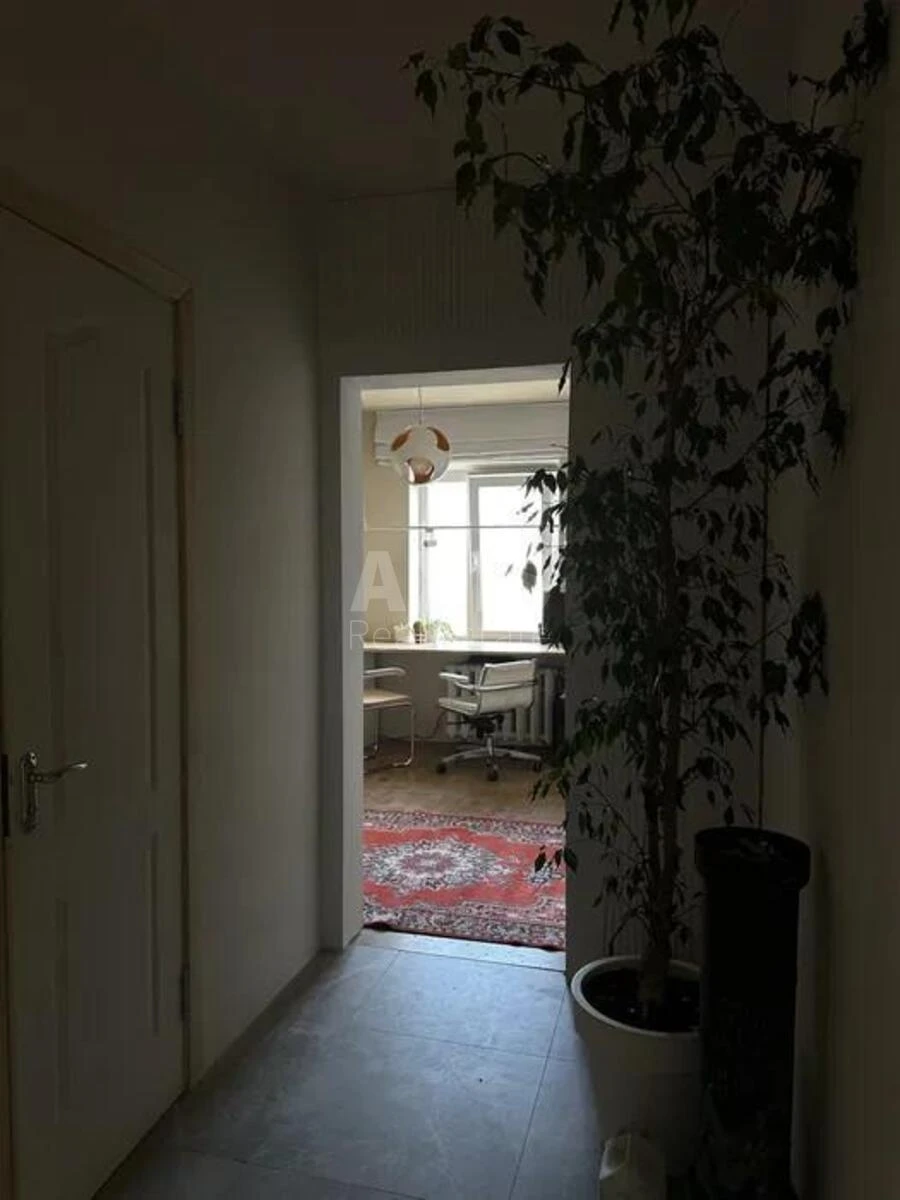 3k apartment vul. Bal'zaka Onore de 55Б671766