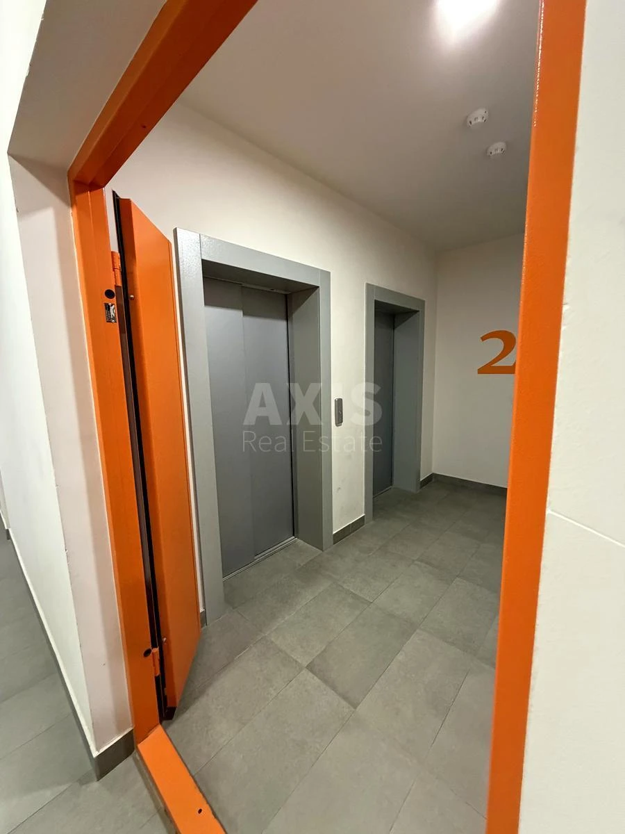 1k apartment nab. Dniprovs'ka 20Б703181