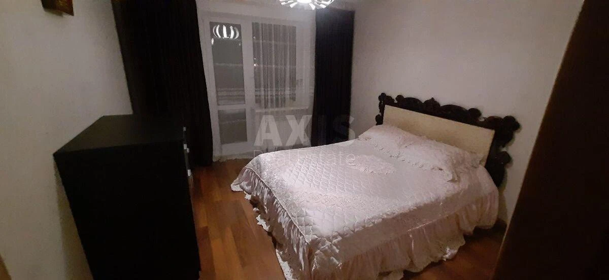 4k apartment vul. Pryrichna 33671812