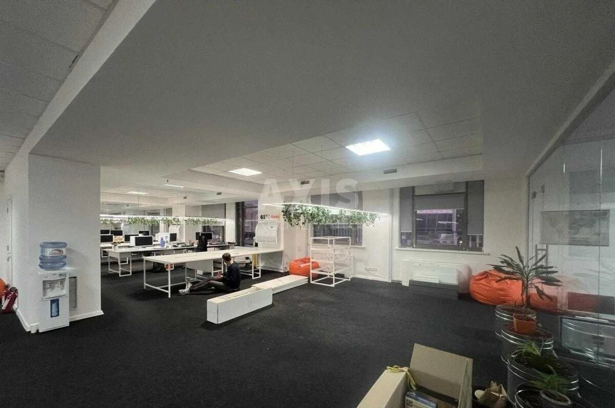 Office vul. Velyka Vasyl'kivs'ka 72, 460m2673180
