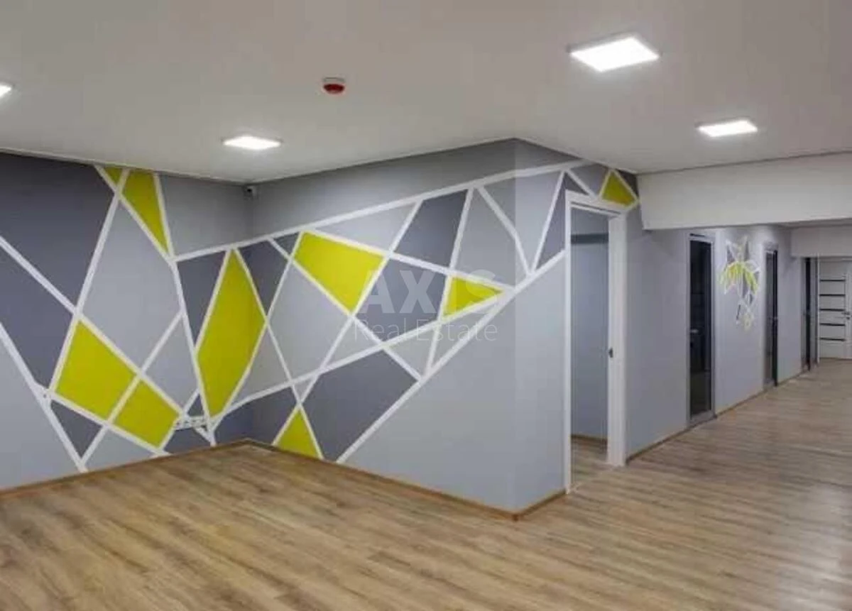 Office vul. Lypkivs'kogo Vasylja Mytropolyta 1, 6143m26740120