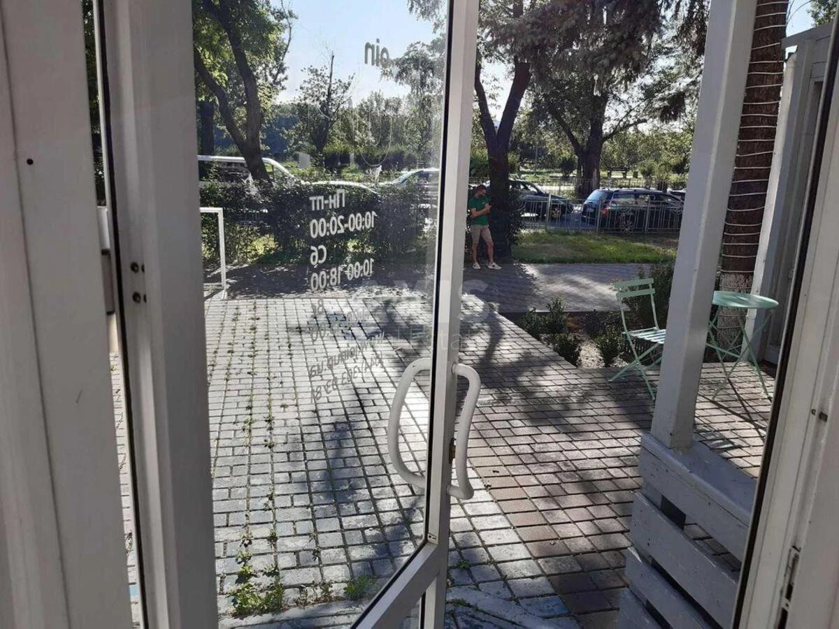 Объект торговли наб. Русановская 4, 19м2646182